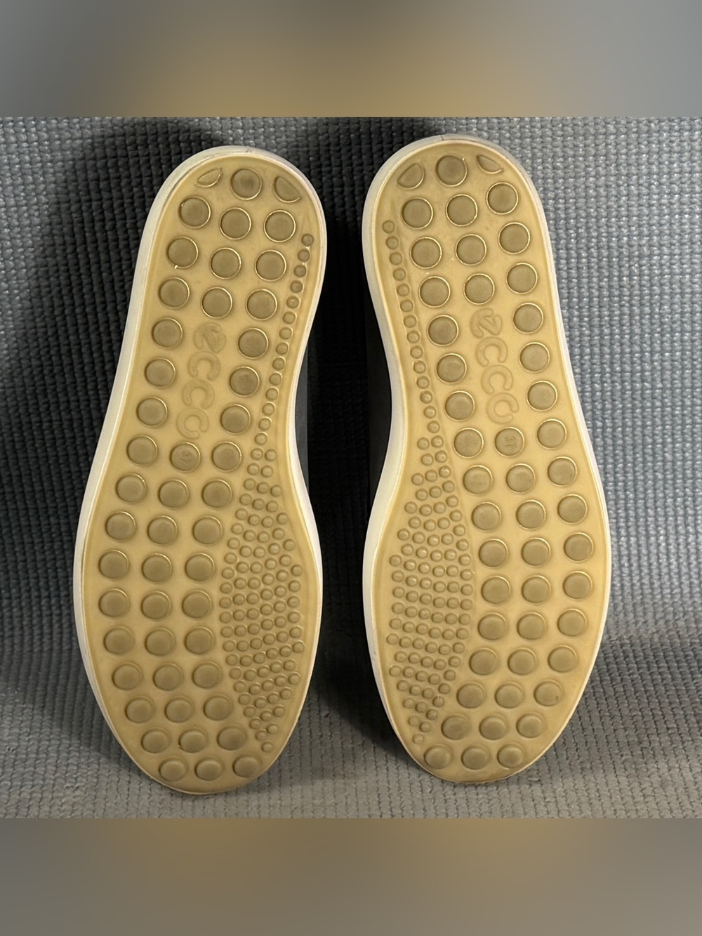 ECCO Women's Soft 7 Low Gray Booties Women’s Size 6-6.5 US 37 EU - Picture 8 of 9